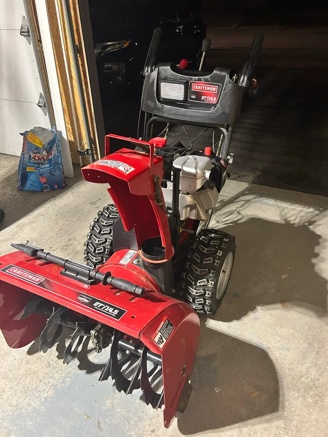 Craftsman 27" Two-Stage Snow Thrower image indicator(3)