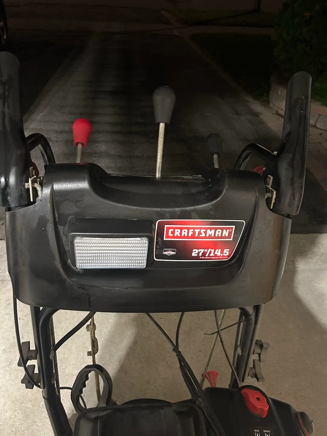 Craftsman 27" Two-Stage Snow Thrower image indicator(8)