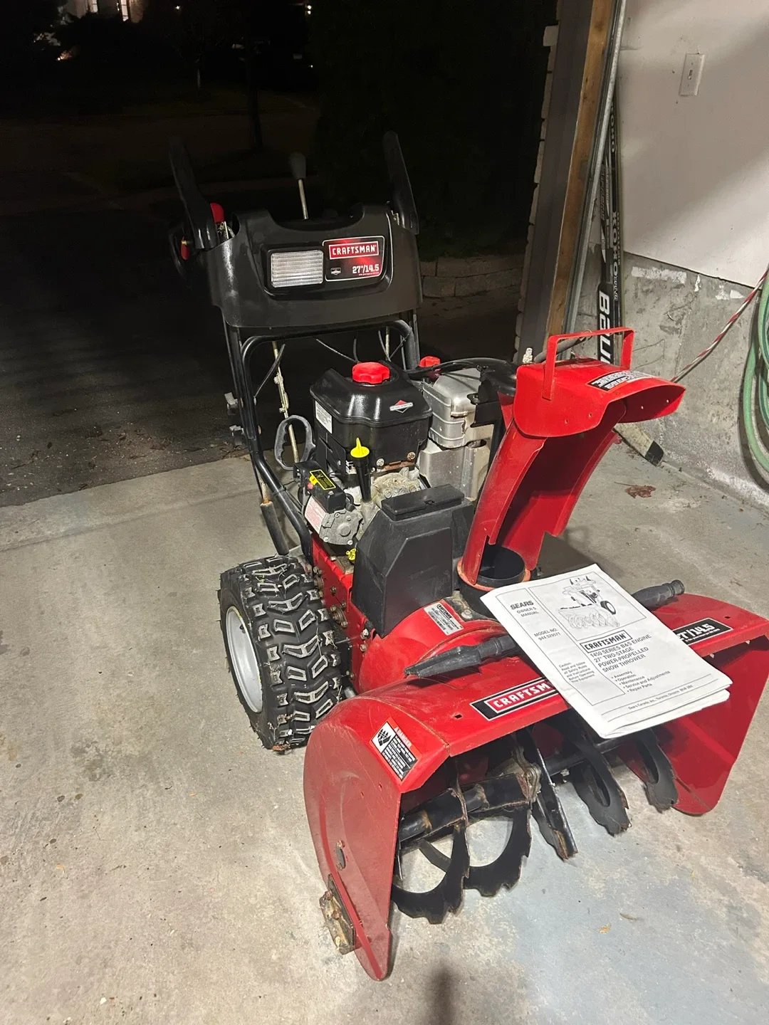 Craftsman 27" Two-Stage Snow Thrower image indicator(9)