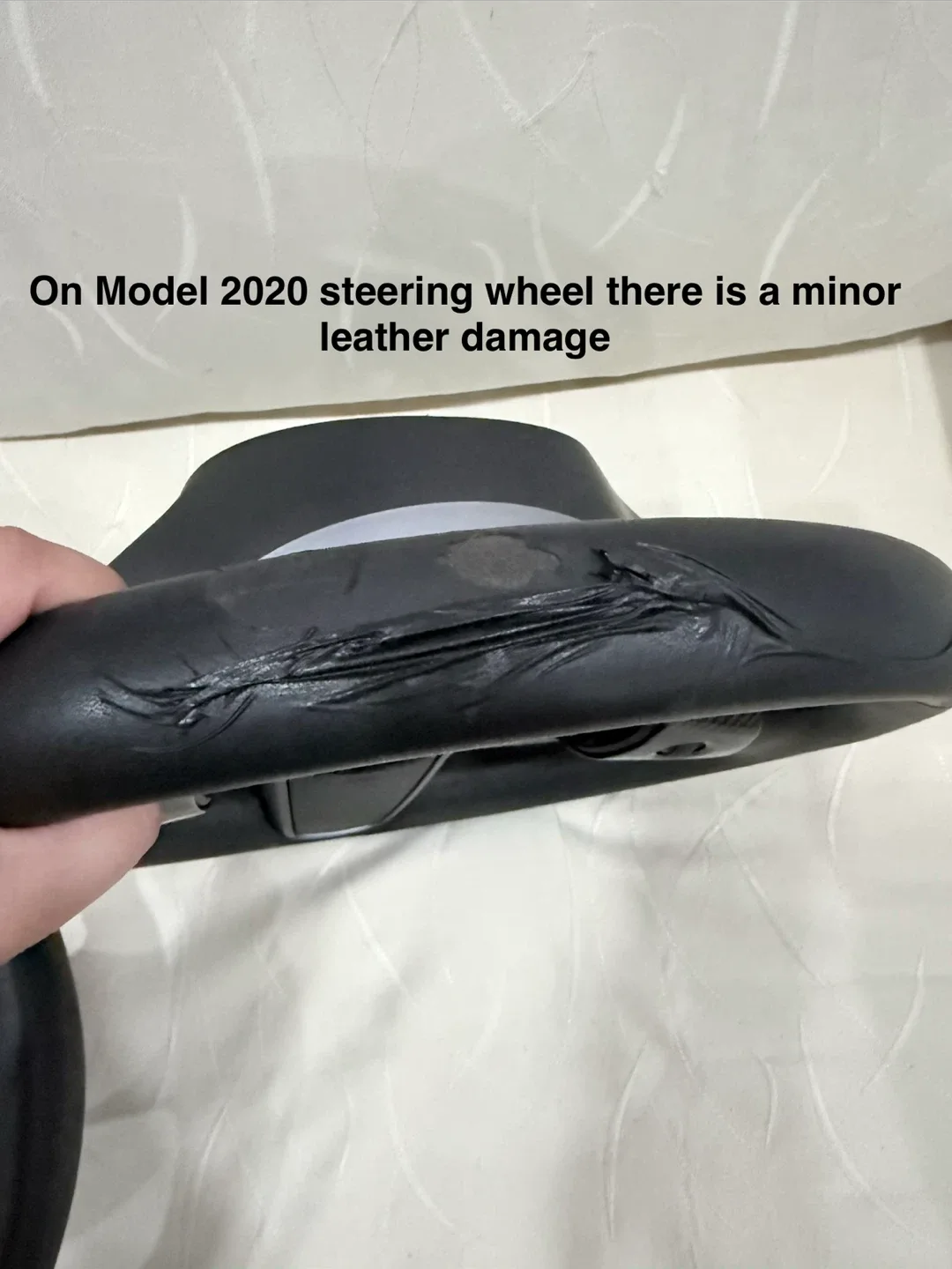 Tesla Model 2020 Steering Wheel - Minor Damage image indicator(3)