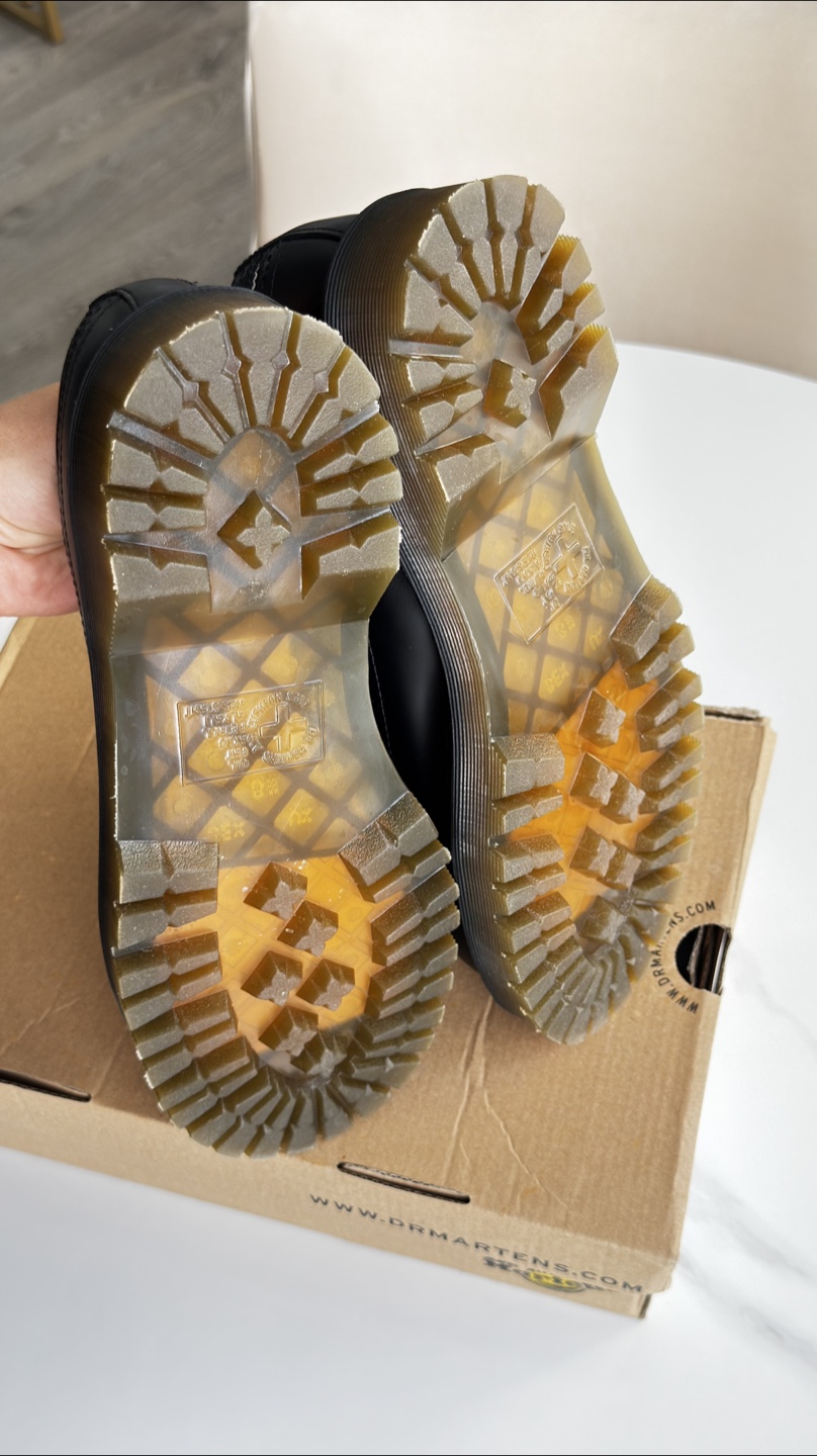 Brand new Dr. Martens 3989 BEX Brogue Shoes, US 9 Men - photo 5