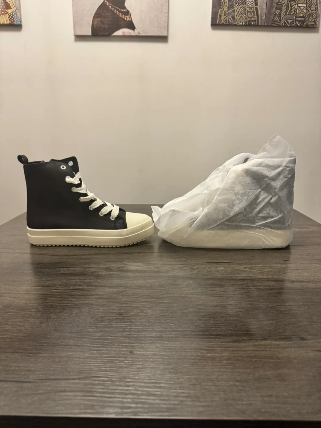 New HighTop Black Sneakers image indicator(3)