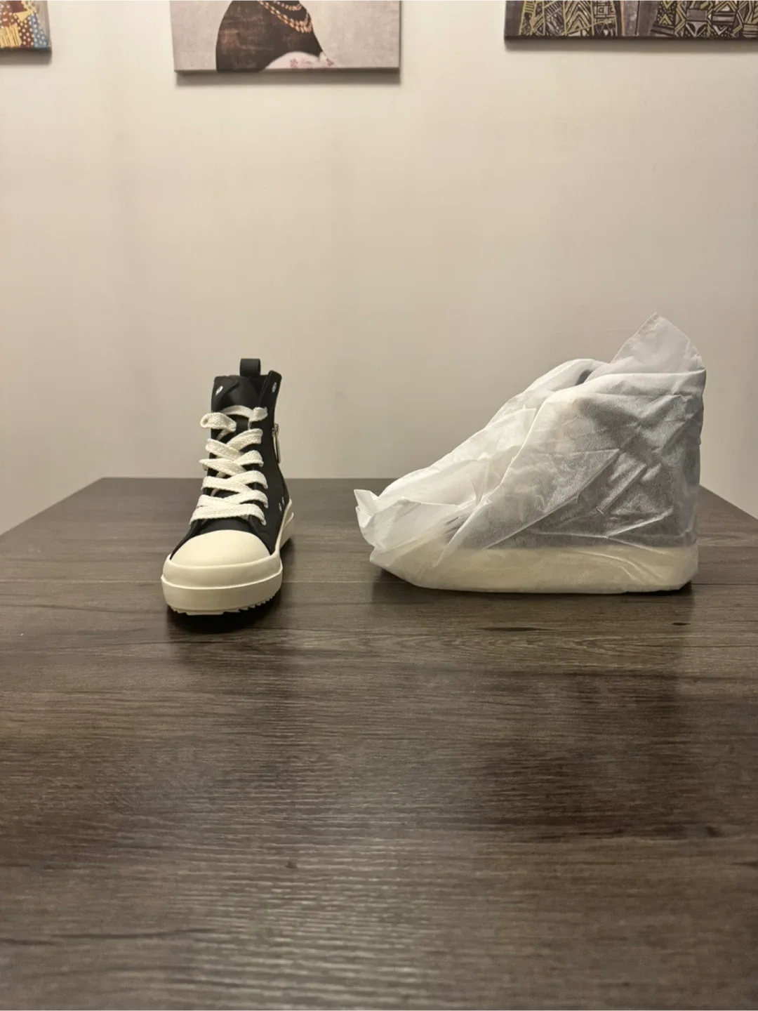 New HighTop Black Sneakers image indicator(2)