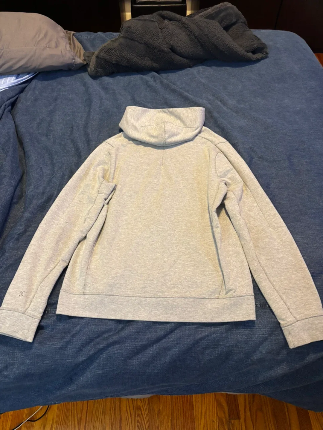 Lululemon Grey Full Zip Hoodie - Men’s Size L image indicator(2)