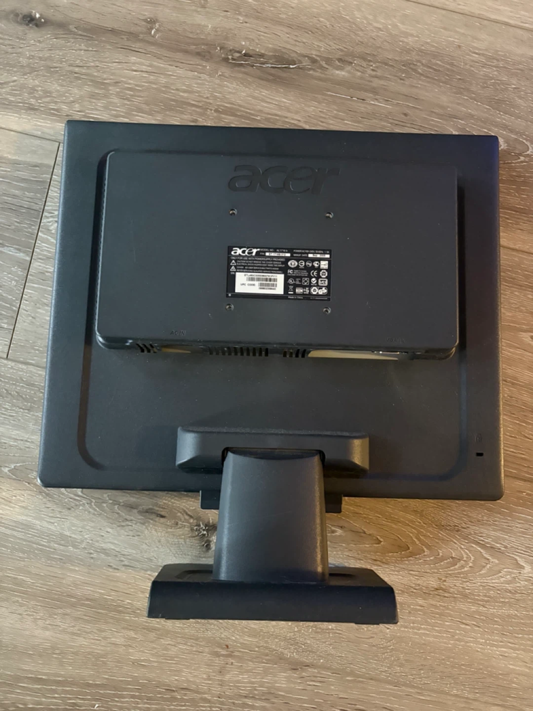 Acer AL1716b LCD Monitor - photo 2