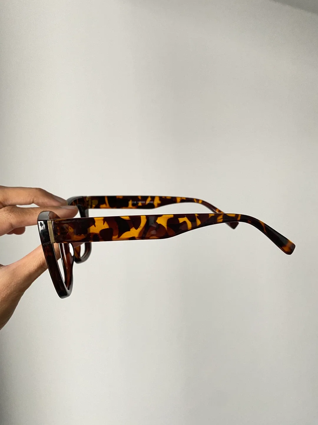 Tortoiseshell Patterned Glasses image indicator(2)