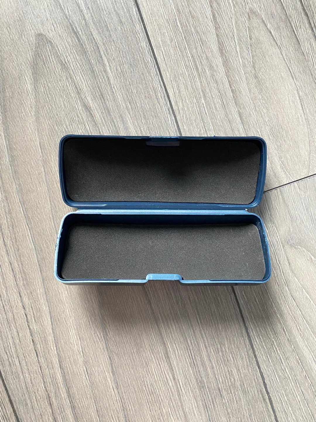 Protective Hardshell Eyeglass Case
