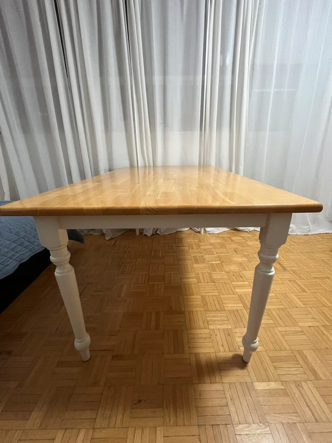 Large Wooden Dining Table with White Legs image indicator(6)