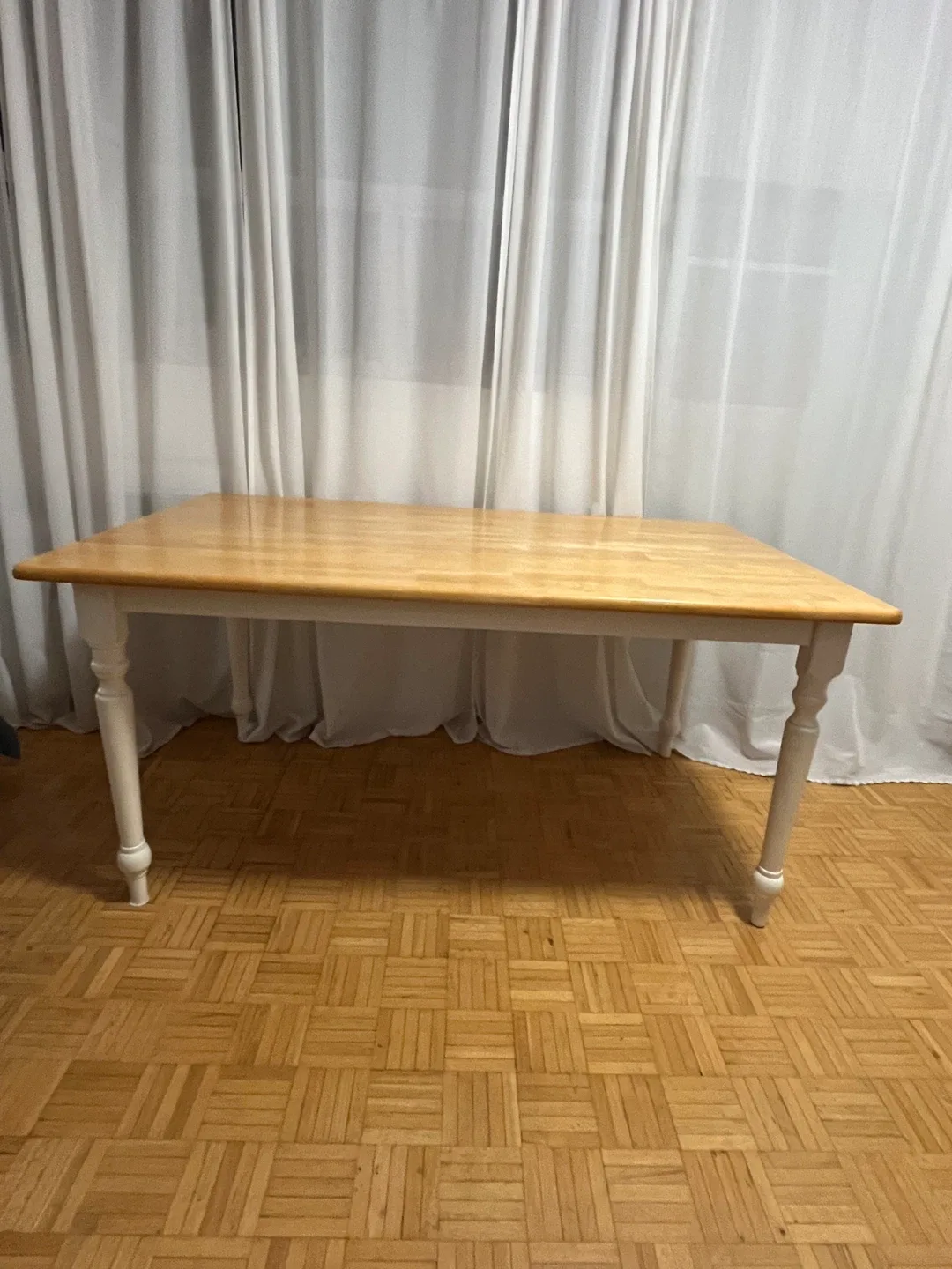 Large Wooden Dining Table with White Legs image indicator(3)