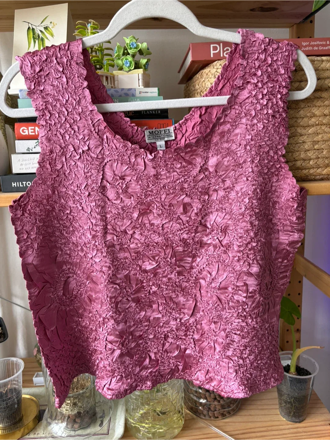 Vintage 90s Pink Textured Sleeveless Top thumbnail