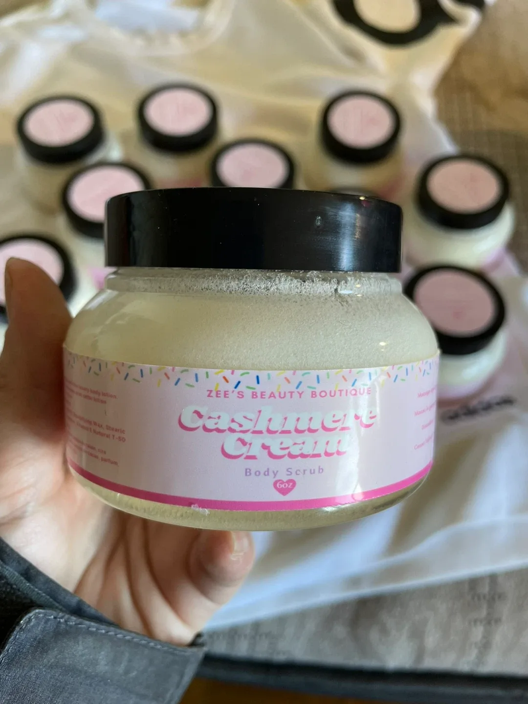 Cashmere Cream Body Scrub🥕 image indicator(2)