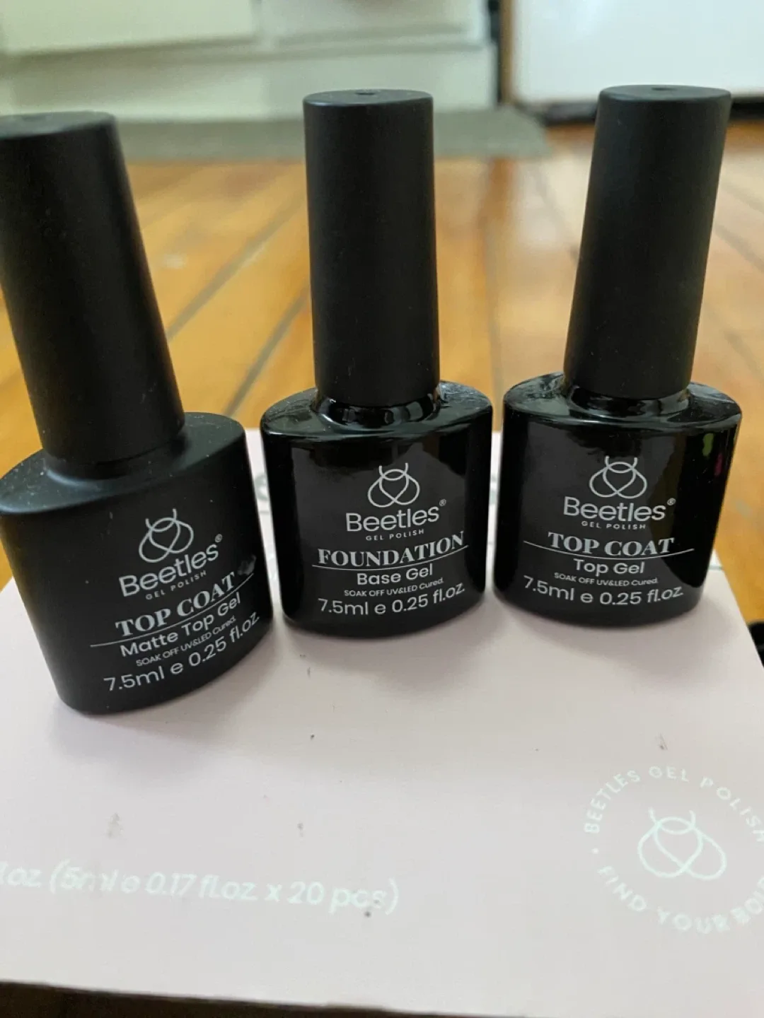 Beetles 20 Colors Gel Polish Kit image indicator(4)