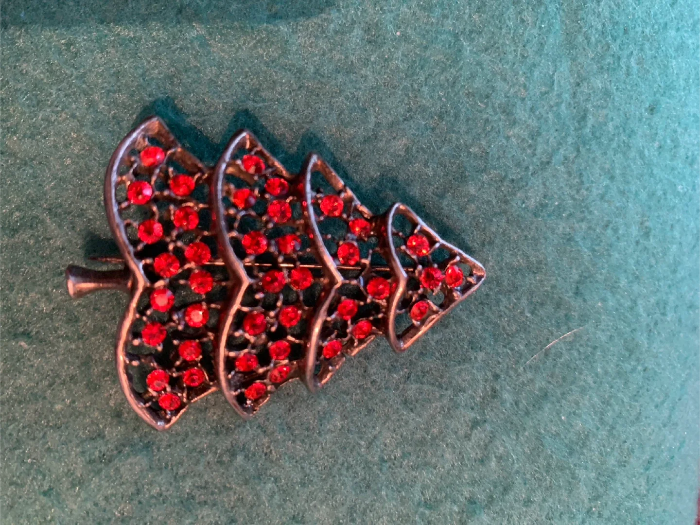 Christmas Tree Brooch image indicator(2)