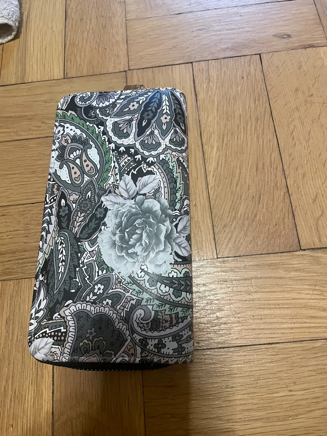Floral Pattern Wallet image indicator(2)