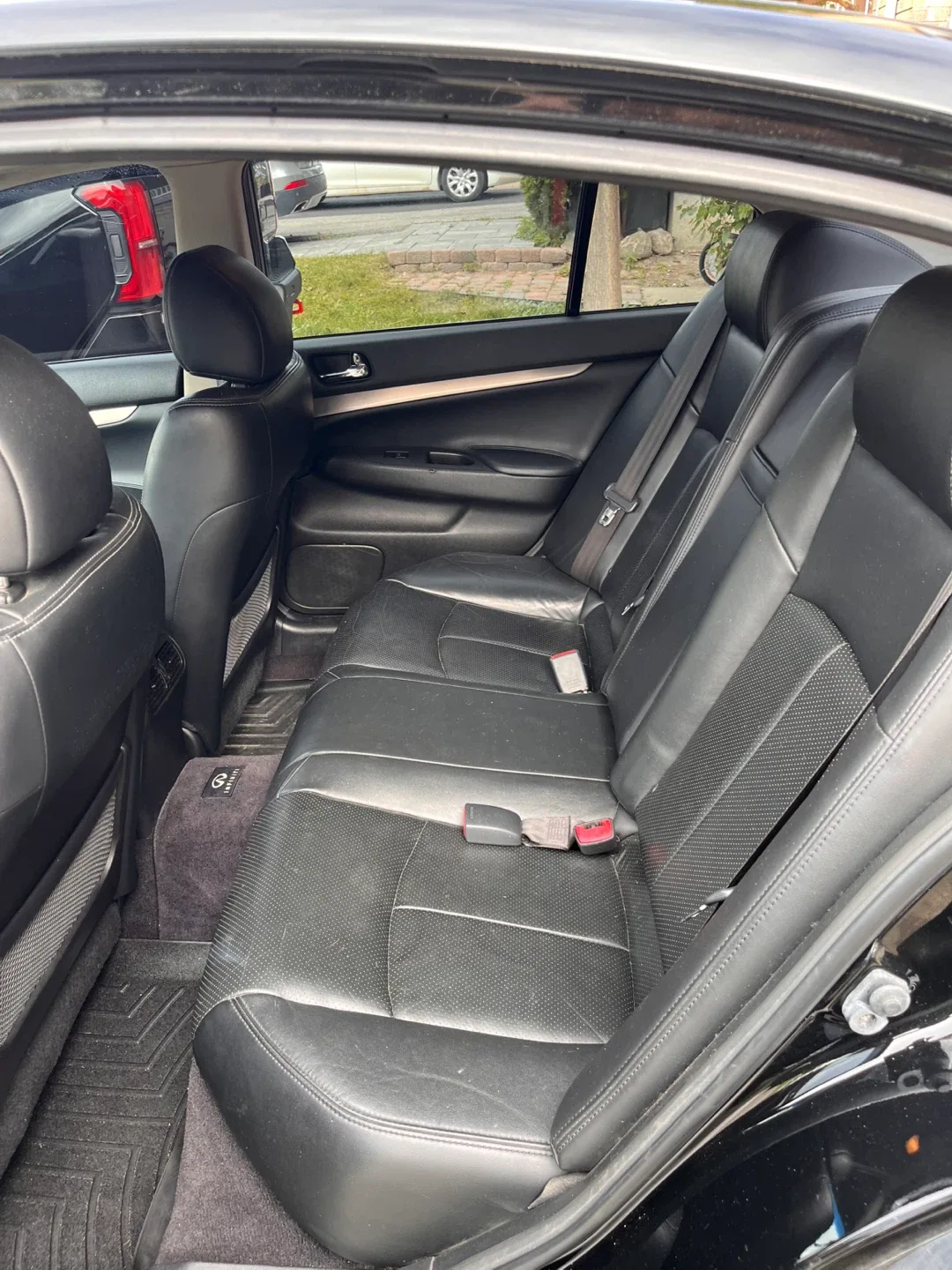 2012 Infiniti G37x AWD-300HP Tuned image indicator(5)