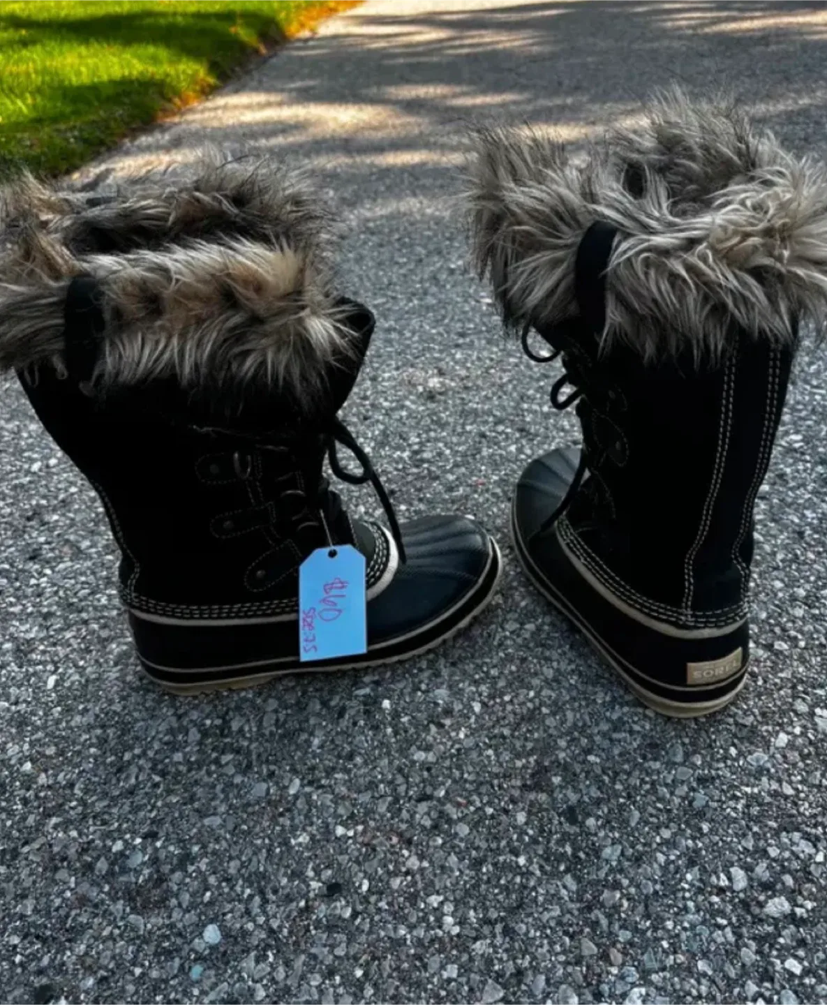 Sorel tall boots with fur - $50 - size 7.5 women’s image indicator(2)