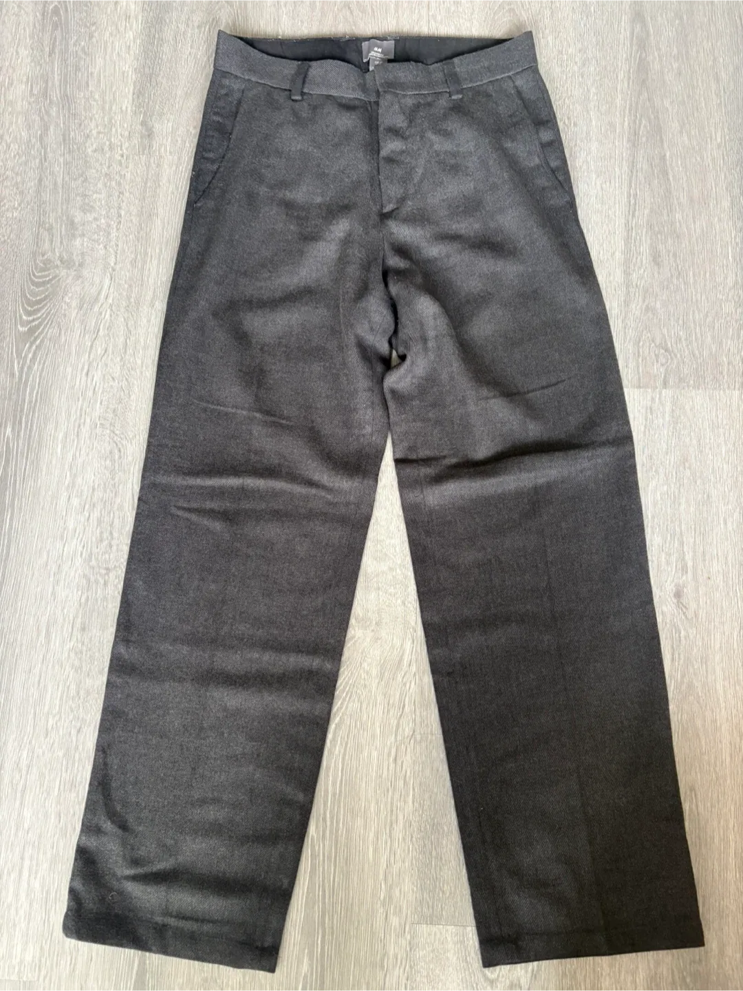 H&M Relaxed Fit Trousers - Size 29 thumbnail