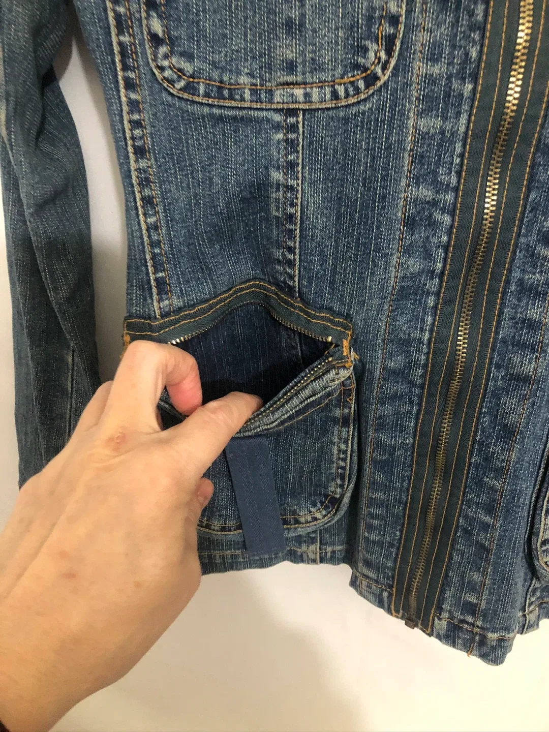 Womens Denim Jacket. Size 7. image indicator(4)