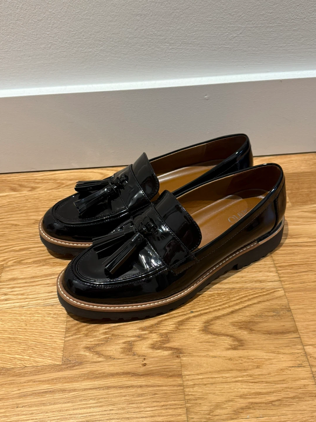 Franco Sarto - Black Leather Loafers [Size 7.5] - photo 2
