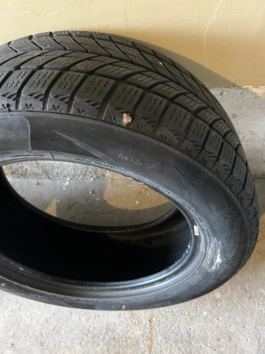 Headway Polarstar 5 255/55R19 Tires - Set of 4 - photo 2