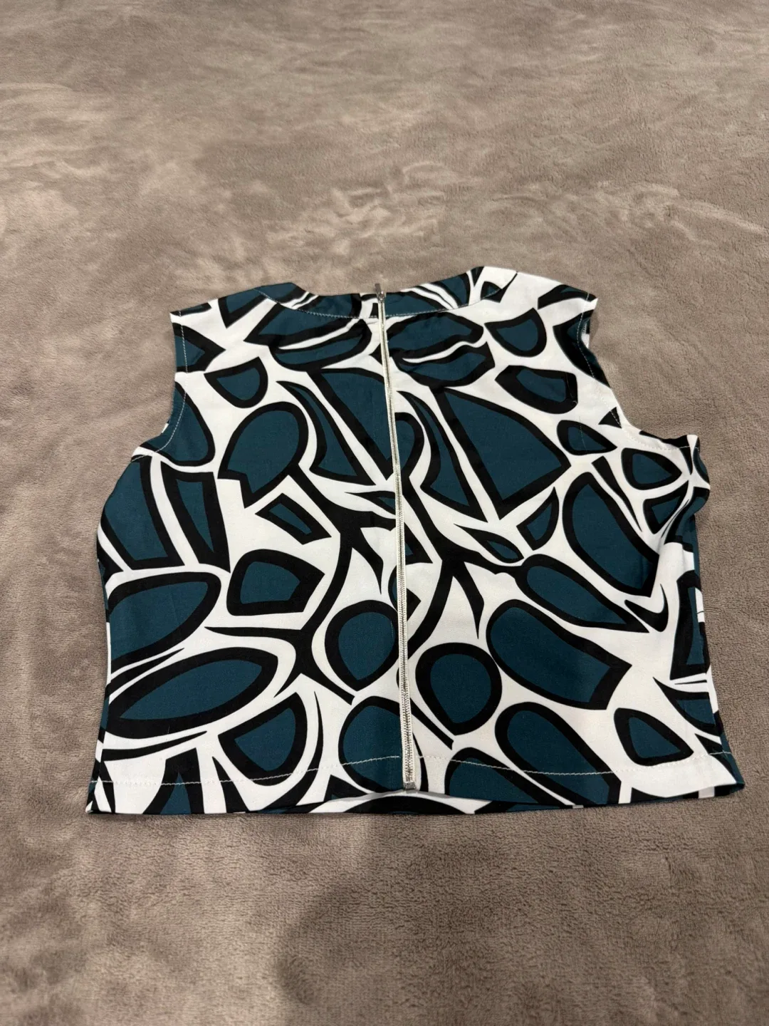 Miss Choice Sleeveless Top - Size S image indicator(2)