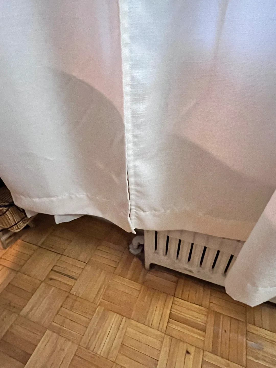 Set of 4 White Pocket Curtains image indicator(6)