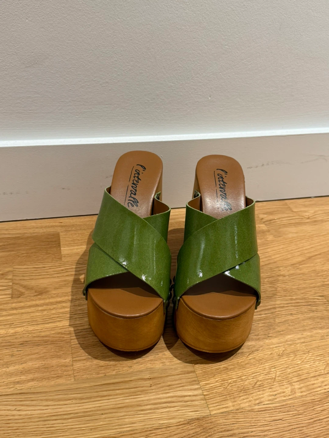 L’Intervalle - Green Platform Sandals [Size 39]