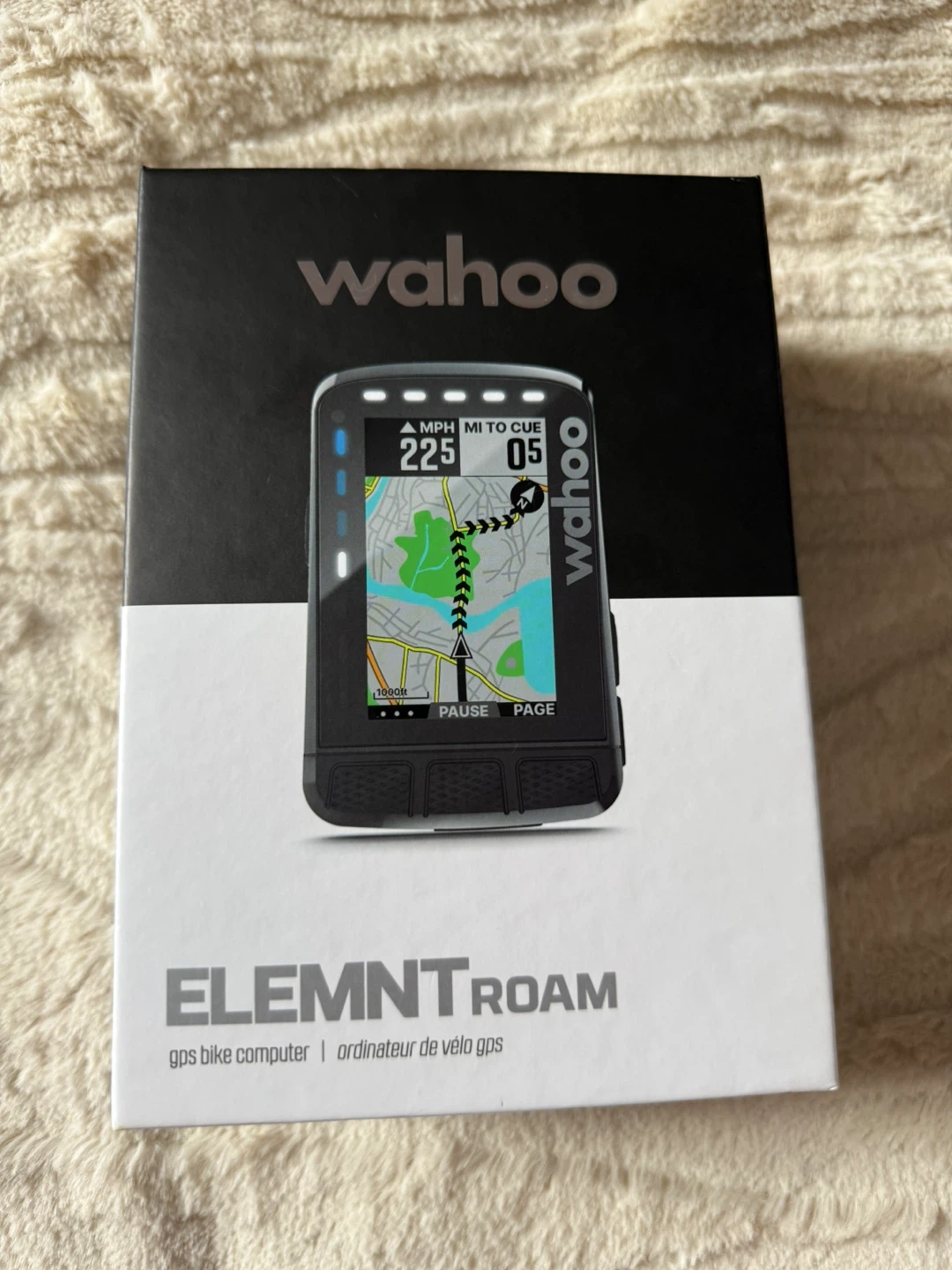 Wahoo ELEMNT ROAM GPS Bike Computer - Like New!