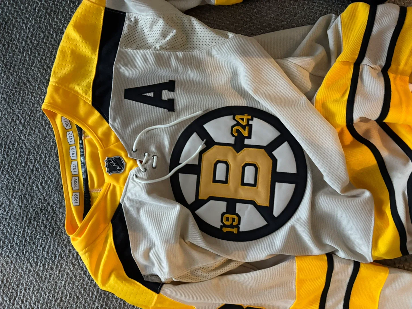 Boston Bruins Pastrnak 88 Jersey - Size 52 image indicator(6)