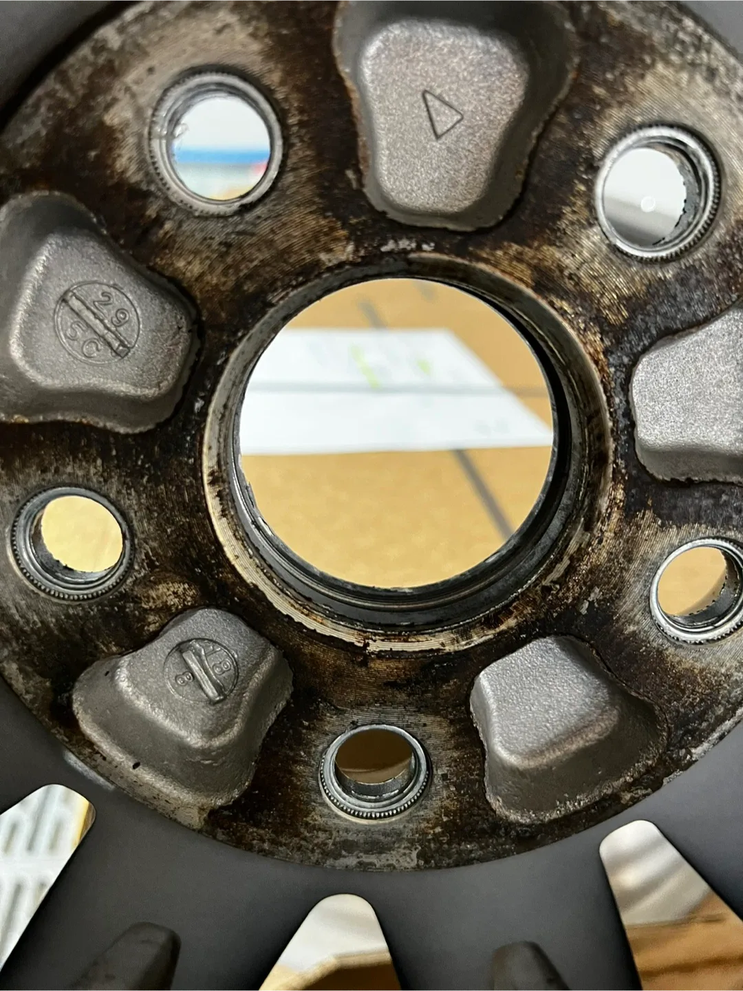 Bridgestone Blizzak Winter Tires and Rims image indicator(4)