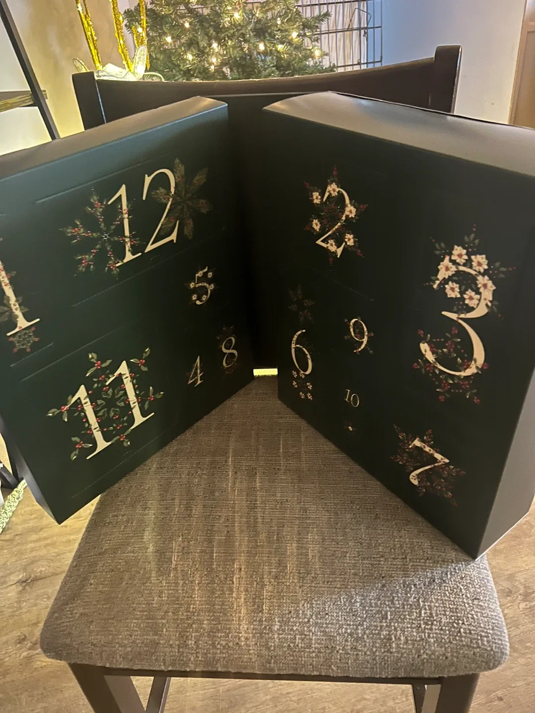 FabFitFun Advent Calendar - Peace Love Joy image indicator(2)