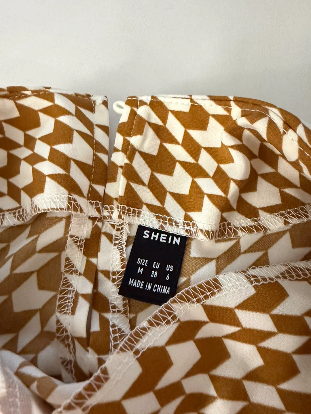 Shein Blouse - Size M image indicator(2)