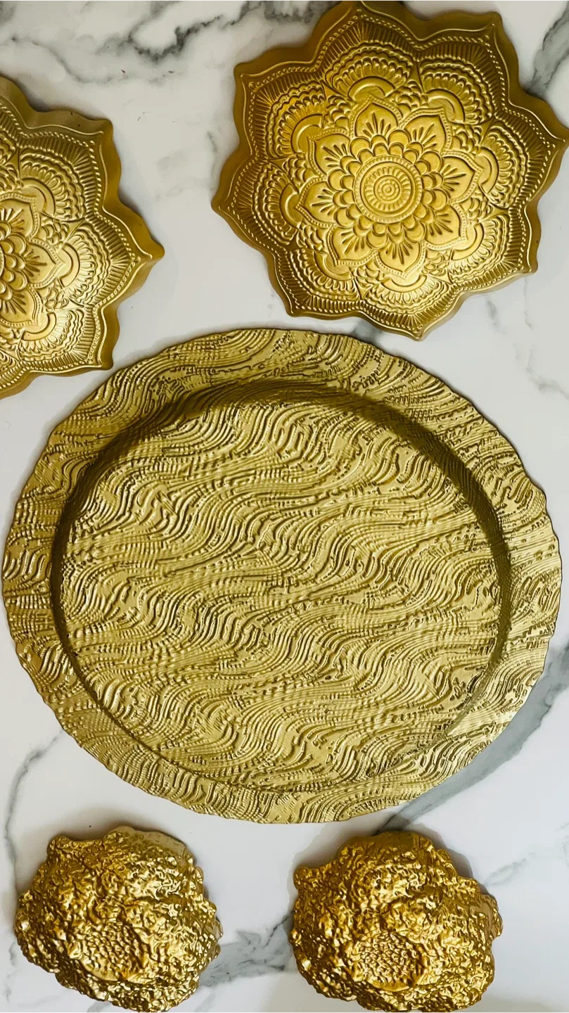 Gold Decorative Plate & Bowls Set image indicator(7)