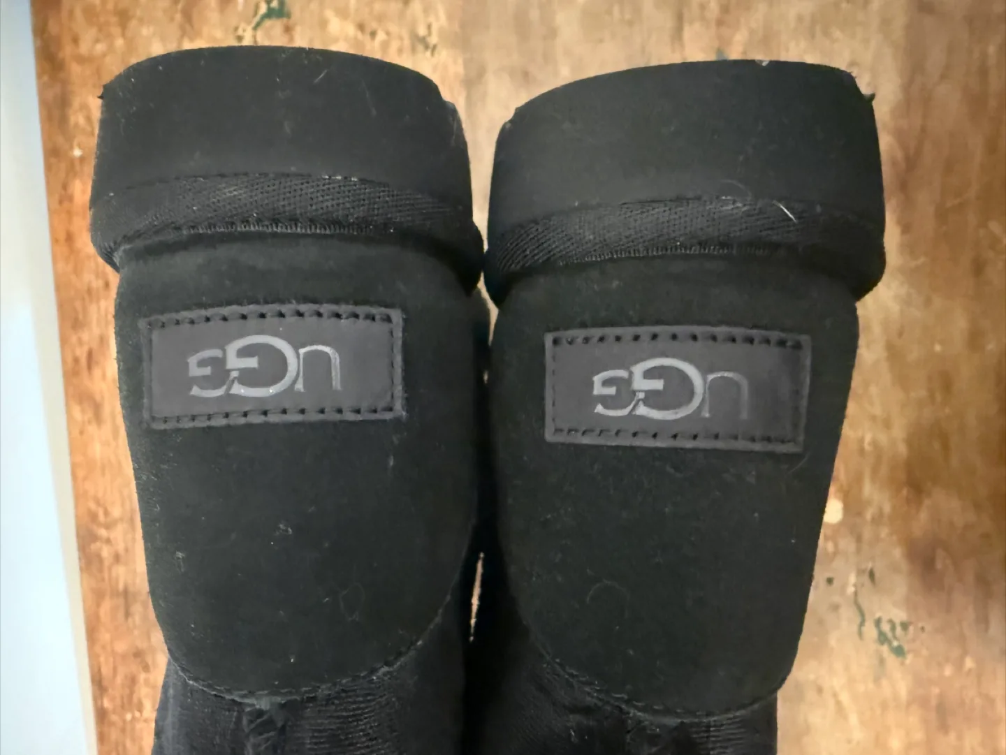 WOMEN’S UGG Black Velvet Boots - Size 7 image indicator(6)