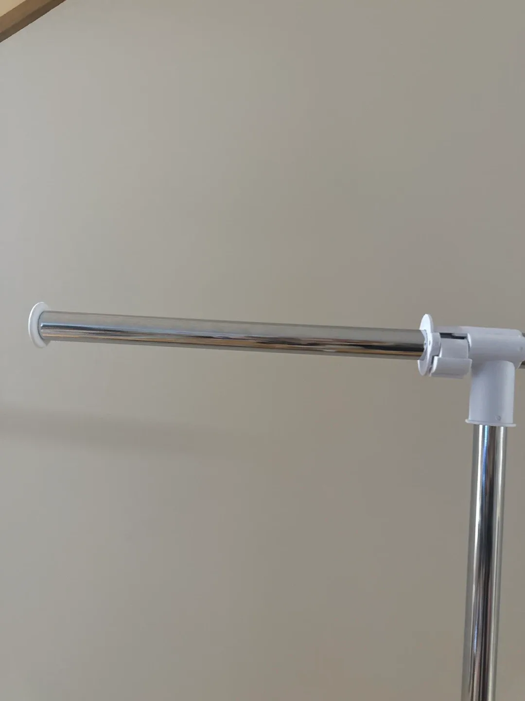 Adjustable Garment Rack - Silver image indicator(2)