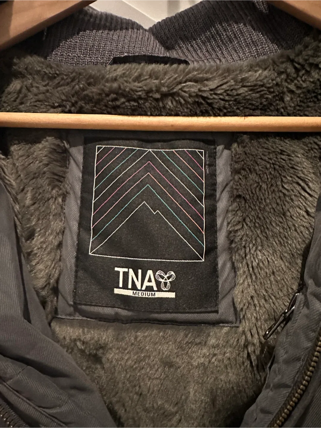 TNA Grey Winter Jacket - Size Medium image indicator(3)