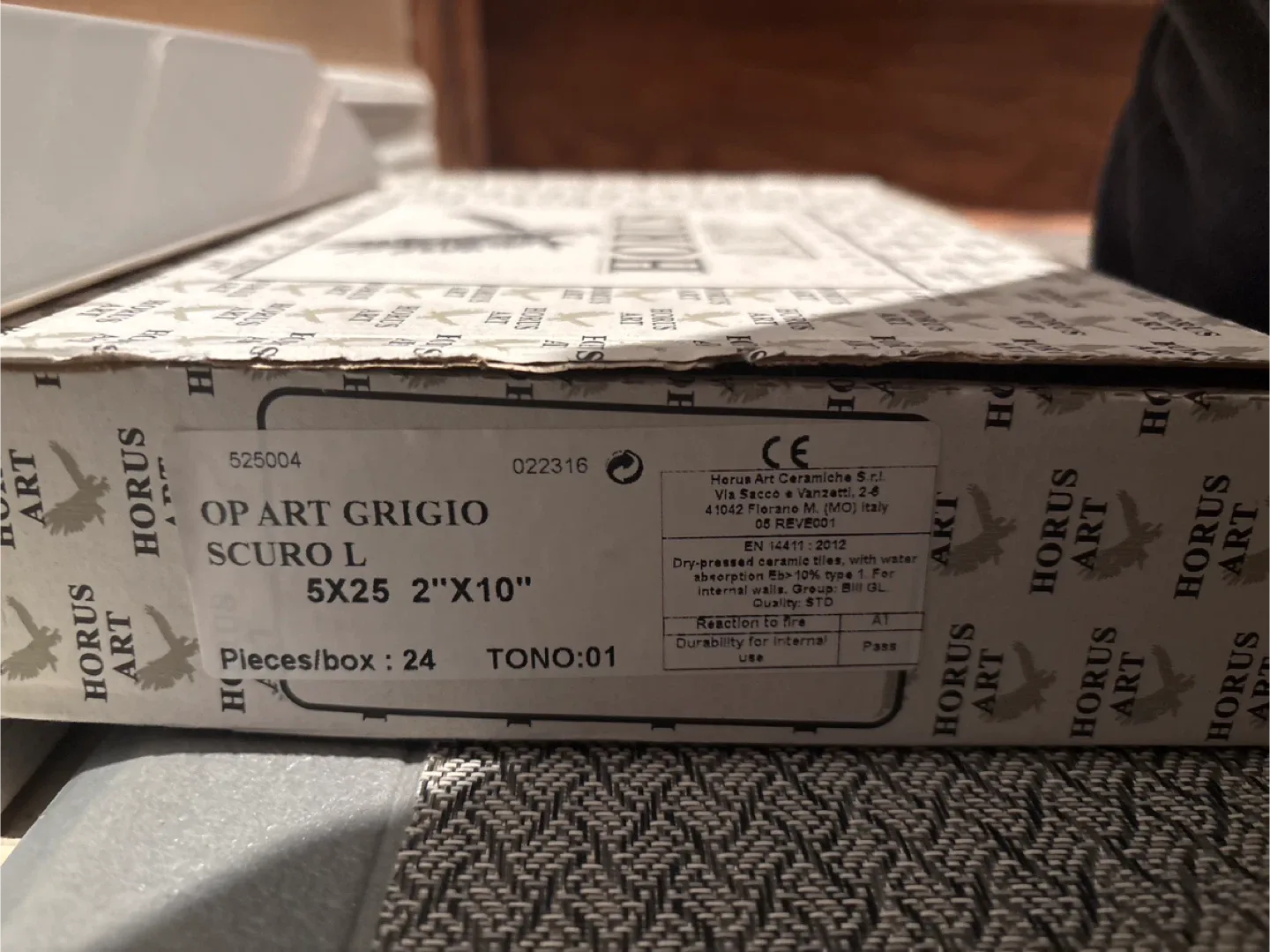 Horus Art Op Art Grigio Scuro L Tiles, 5x25 2"x10" image indicator(2)