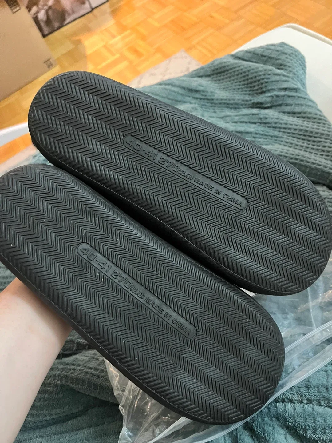 NEW Ghost Pattern Slippers image indicator(4)