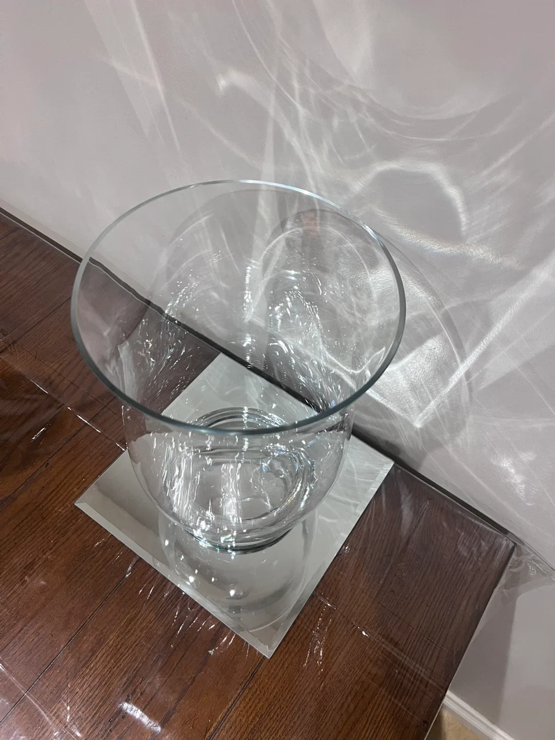 Large Clear Glass Hurricane Vase with Mirror Base image indicator(2)