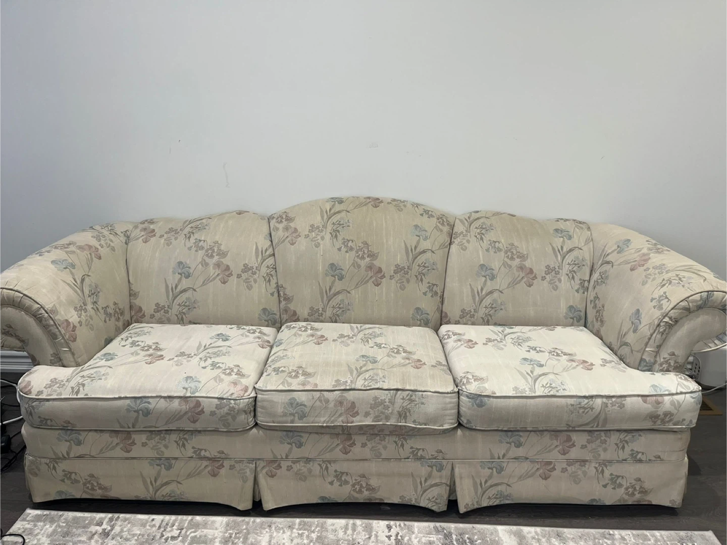Floral Pattern Sofa and Loveseat Set - photo 4