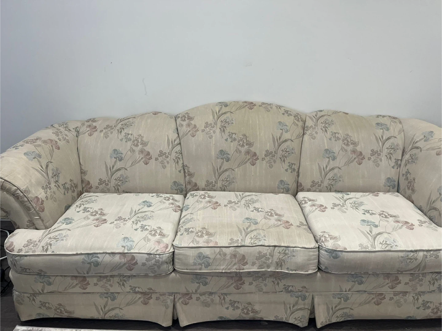 Floral Pattern Sofa and Loveseat Set - photo 3