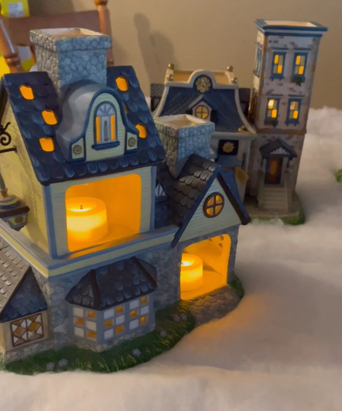 Partylite Olde World Christmas Village