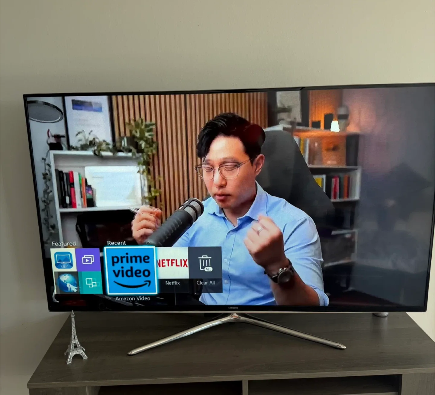 55-inch LED Samsung TV image indicator(3)