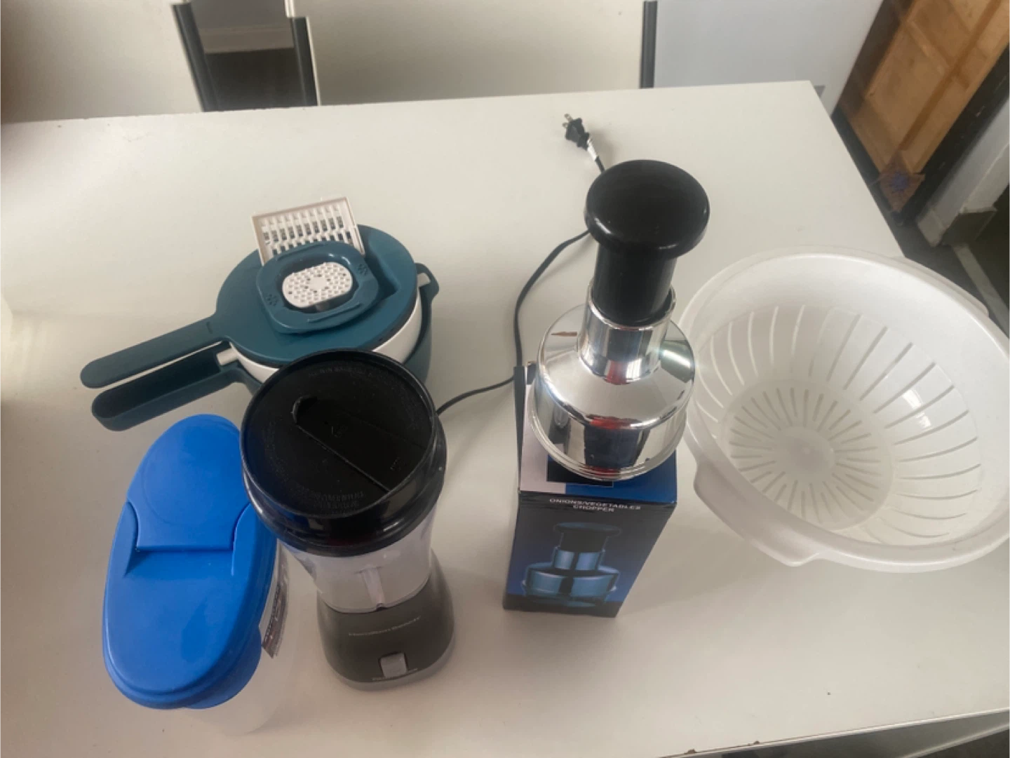 Kitchen tools and containers for sale