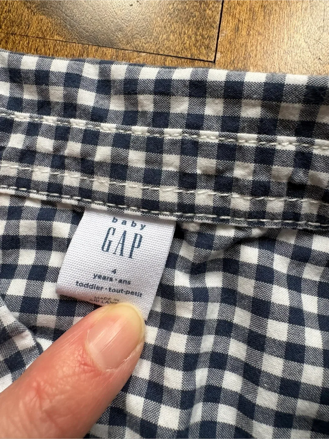 Baby Gap Checkered Button-Up Shirt - Size 4 Years image indicator(4)