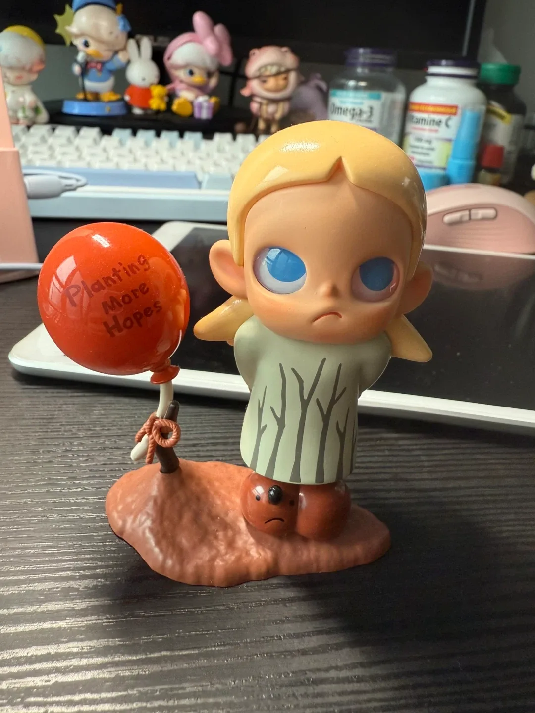 Pop Mart Zsiga Let It Be Planting Hopes Figurine