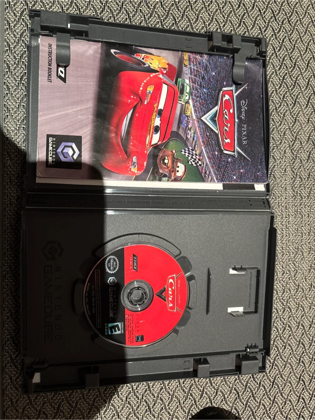 Disney Pixar Cars Nintendo GameCube Game image indicator(2)