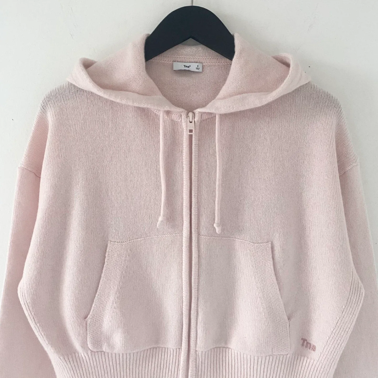 Aritzia TNA Wool Cashmere Cropped Zip-Up Hoodie image indicator(3)