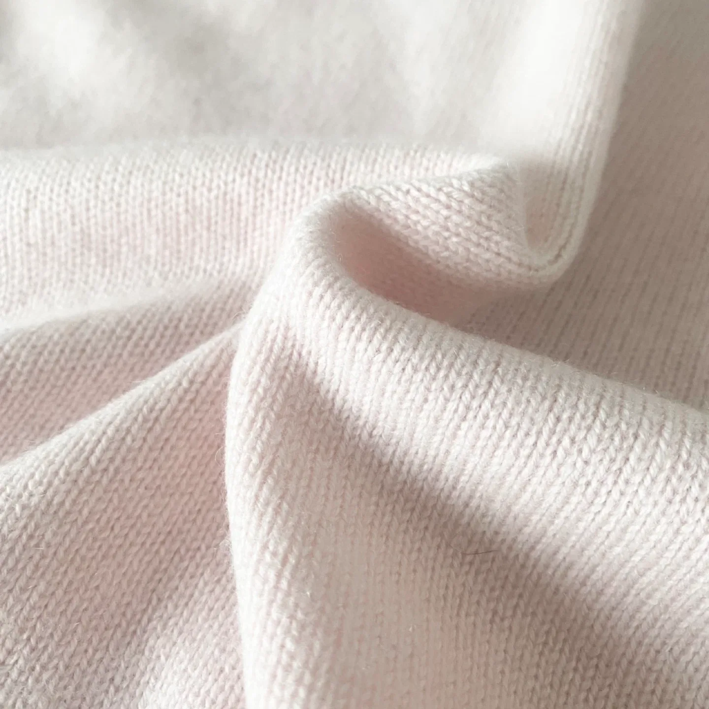 Aritzia TNA Wool Cashmere Cropped Zip-Up Hoodie image indicator(9)