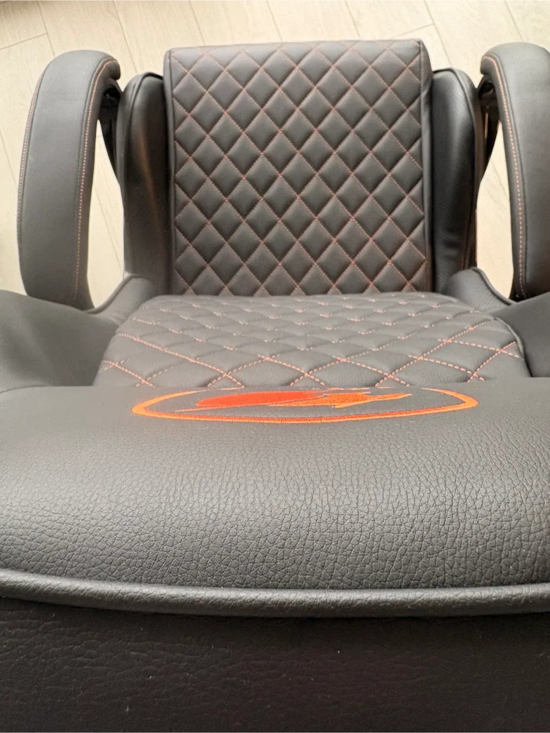 Cougar Gaming Chair - Black - Great Condition! image indicator(3)